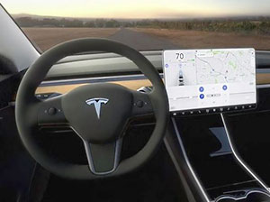Владельца Tesla лишили прав за брошенный руль